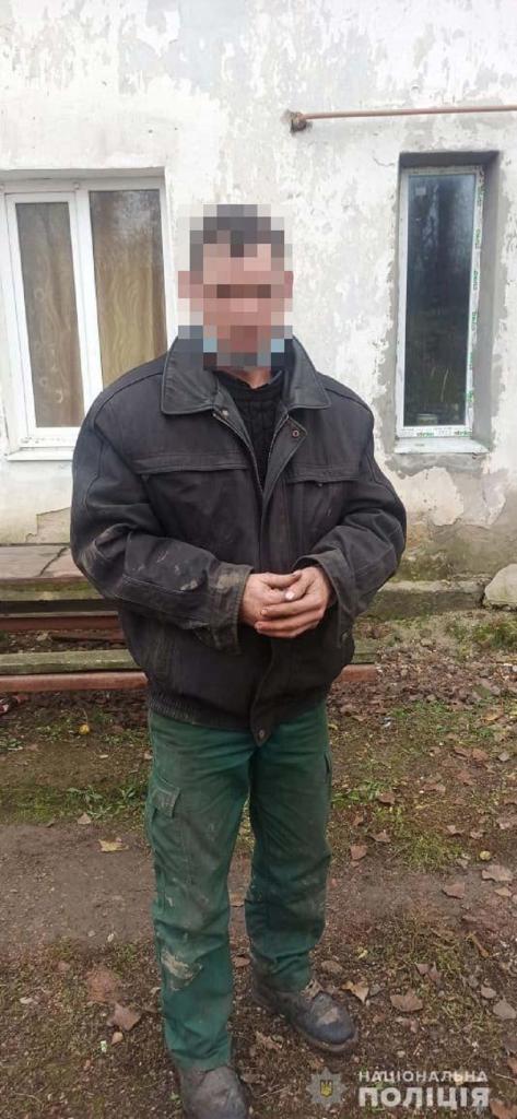 На Днепропетровщине возле жилого дома похитили авто: угонщика нашли в соседней области