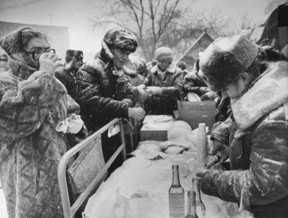 Алкоголизм в СССР: показали страшные снимки тех времен