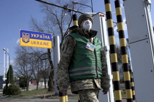 Украина и Беларусь закрыли границы упрощенного пересечения