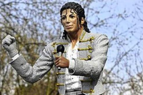 Майкл Джексон, памятник