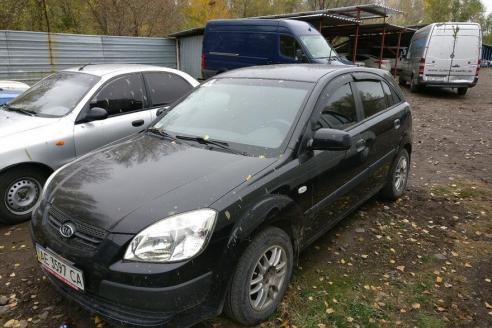 фото https://dp.informator.ua, автомобили на стоянке