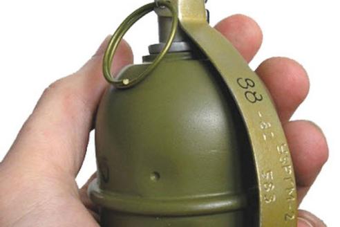 граната в руке, фото из открытых источников
