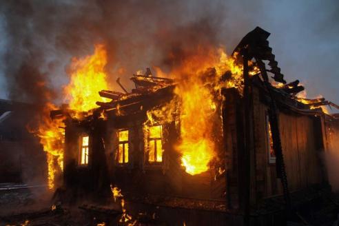 Под Днепром после пожара обнаружен труп женщины