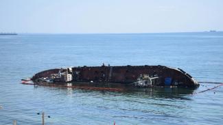 Турецкая компания предлагает разрезать затонувший танкер Delfi