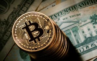 Bitcoin подешевел 6-го февраля