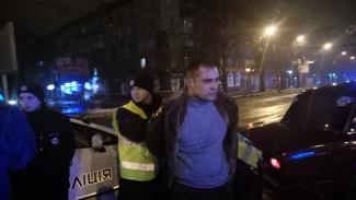 фото informator.dp.ua, пьяный полицейский