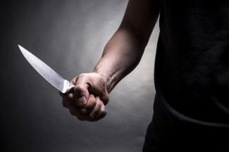 Криворожанин угрожал людям ножом
