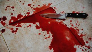 нож на полу в крои, фото из открытых источников