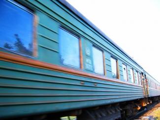 фото ГСЧС, пассажирский поезд и лесовоз
