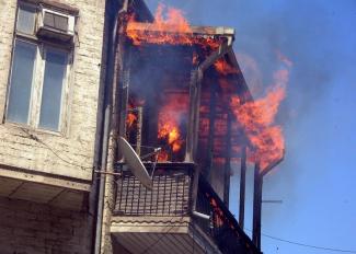 пожар в квартире, фото из открытых источников