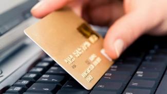 НБУ изменил порядок использования банковских карточек и приложений