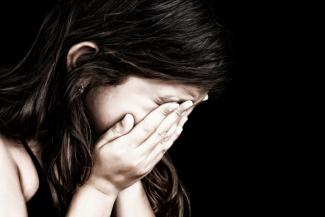 девочка плачет, фото из открытых источников