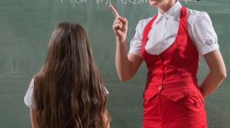 Родители первоклассников криворожской школы восстали против учительницы-тирана
