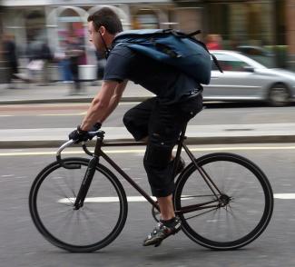 велосипедист, фото из открытых источников
