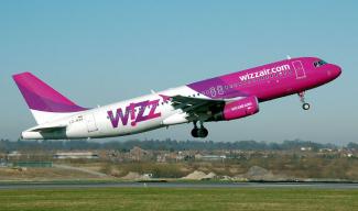 Wizz Air возобновляет полеты в 10 стран из Киева, Львова и Харькова