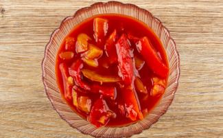 Консервированный перец в томате: быстрый рецепт зимней консервации
