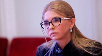Юлия Тимошенко пришла в парламент в новом образе