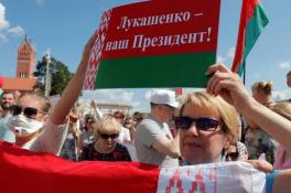 В Беларуси людей учат &amp;quot;кричалкам&amp;quot; за Лукашенко
