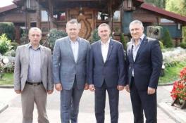 Как кандидат в мэры Днепра Краснов пытается купить поддержку избирателей
