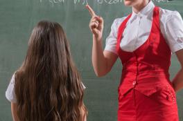 Родители первоклассников криворожской школы восстали против учительницы-тирана