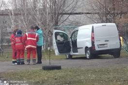 В Павлограде авто с мертвым водителем вылетело на детскую площадку