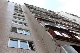 В Харькове студентка выбросилась из окна многоэтажки