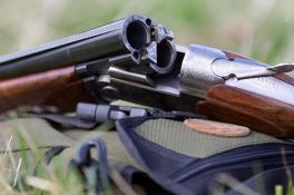 На Днепропетровщине пенсионер застрелился из охотничьего ружья в лесополосе