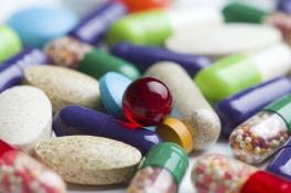 В Украине запретили продавать лекарства детям