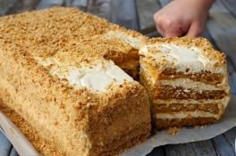 Торт "Медовик" за 30 минут: пошаговый рецепт