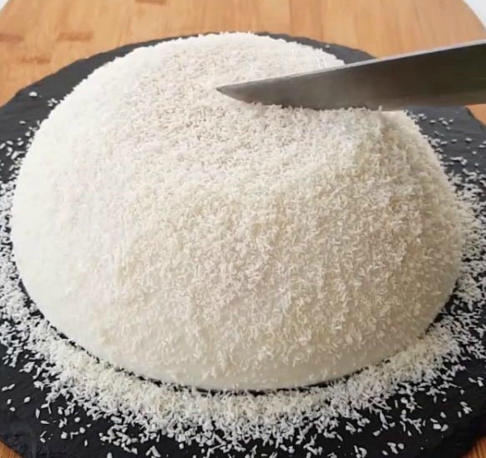 Десерт без выпечки "Яйцо страуса": рецепт с фото