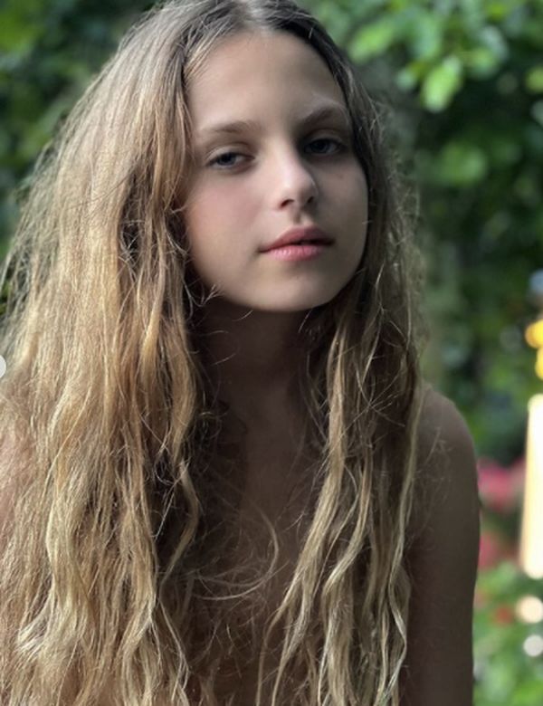 Оля Полякова показала подросшую младшую дочь