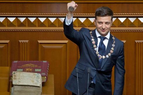 Зеленский подал в Раду закон об импичменте