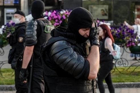 В Беларуси жестко задержали украинских волонтеров