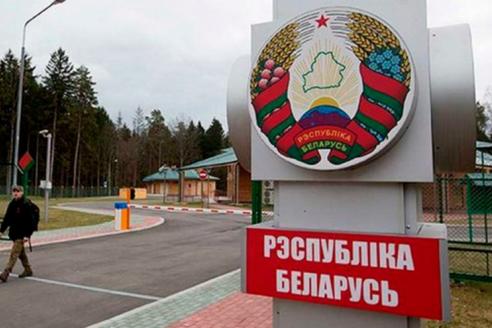 Беларусь официально закрыла границы с четырьмя странами