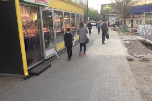 На Рабочей восстановили тротуар