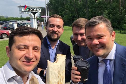 Президент Украины рекомендовал властям покупать шаурму