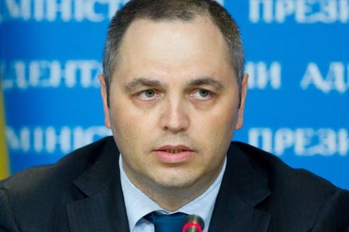 Портнов хочет ареста всех активов Порошенко