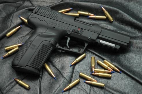 пистолет, фото из открытых источников