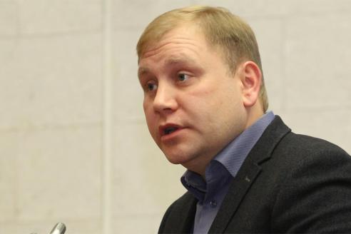 Нардеп из Днепра Максим Курячий идет в Раду