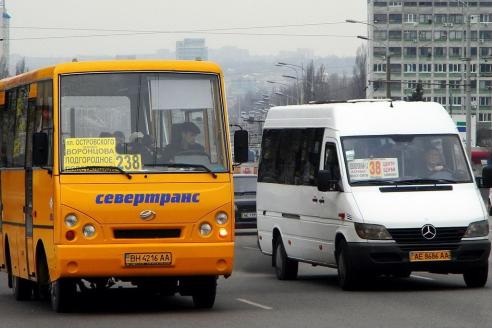 Работа общественного транспорта Днепра на Пасху и поминальные дни