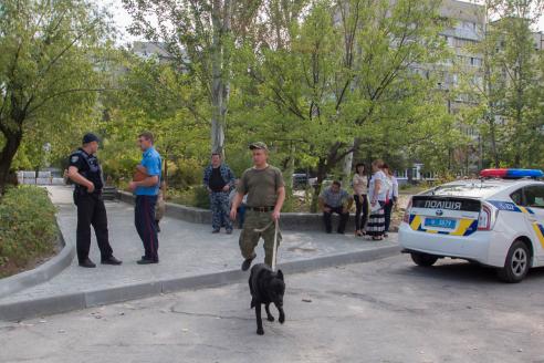 «заминировали» школу