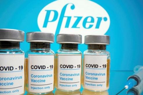 В Британии выявили опасность вакцины Pfizer для аллергиков