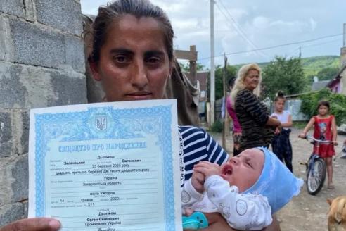 На Закарпатье сфотографировали мальчика, названного в честь Зеленского