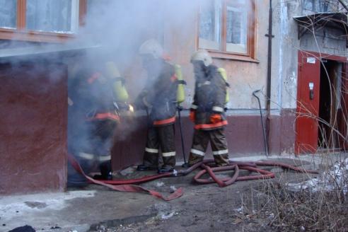 На Днепропетровщине мальчик провалился в подвал с большой высоты