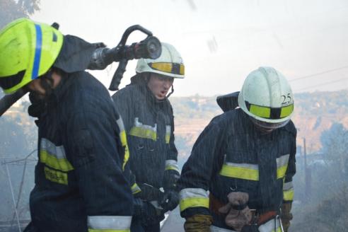 Пожар в Днепре: дом сгорел дотла, есть пострадавший