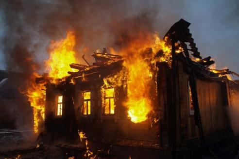 пожар в доме, фото из открытых источников