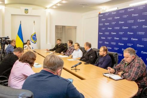 У мерії Дніпра розповіли про заходи із запобігання занесенню та поширенню коронавірусу