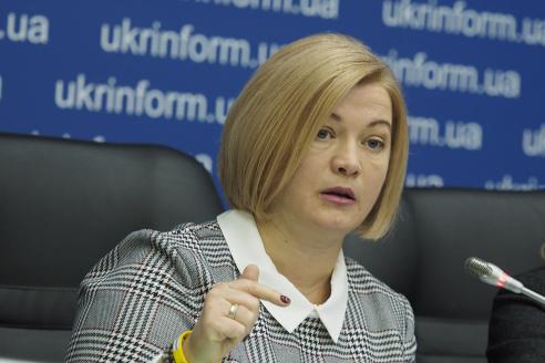 Геращенко намекнула на предательство и потерю достоинства Гройсманом