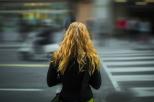 В Никополе разыскивают пропавшую 16-летнюю девочку с татуировкой кота