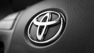 Toyota презентовала новый дизайн и логотип бренда